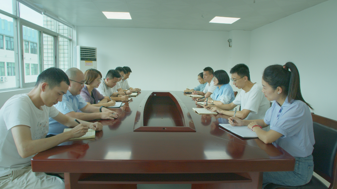 寧德市匯融征信服務(wù)有限公司&寧德市有信產(chǎn)權(quán)交易服務(wù)有限公司&屏南八百投資開(kāi)發(fā)有限公司舉行戰(zhàn)略合作協(xié)議簽約儀式